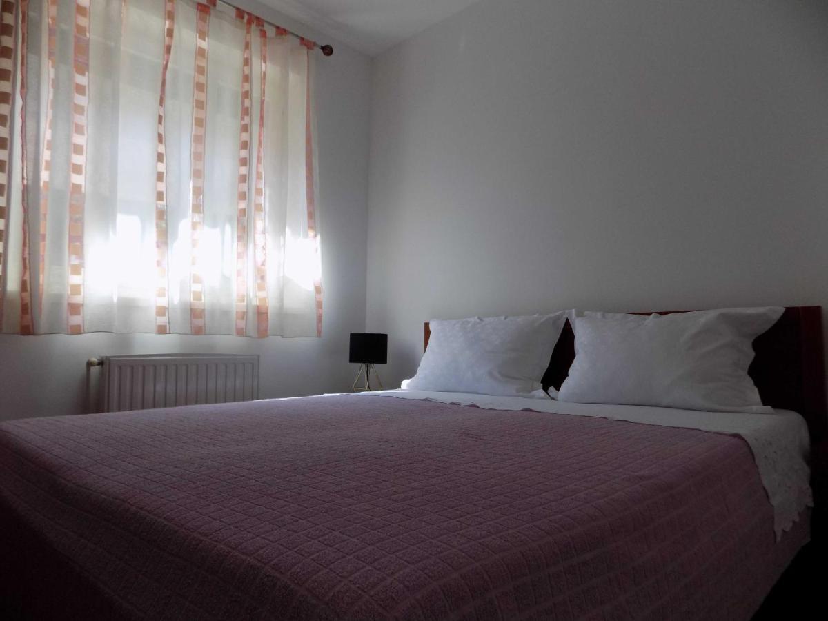 Apartman Borna Vrbnik (Primorje-Gorski Kotar) Exterior foto